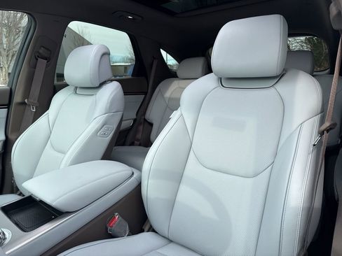 New 2026 Genesis GV70 2.5T Advanced AWD/4WD image 14