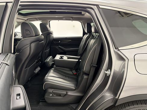 Used 2022 Acura MDX SH-AWD w/ Advance Package image 23