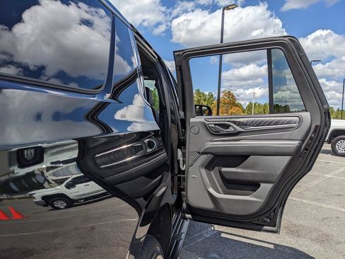 Used 2024 GMC Yukon Denali image 62