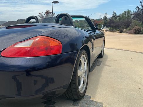 Used 2001 Porsche Boxster RWD image 16