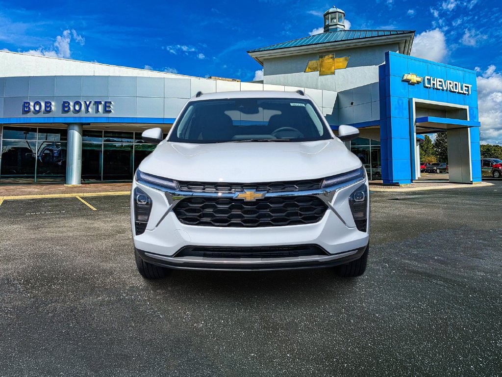 New 2026 Chevrolet Trax LT w/ LT Convenience Package FWD image 10