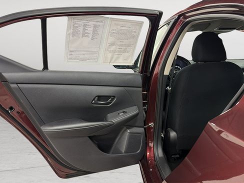 Used 2024 Nissan Sentra SV FWD image 33