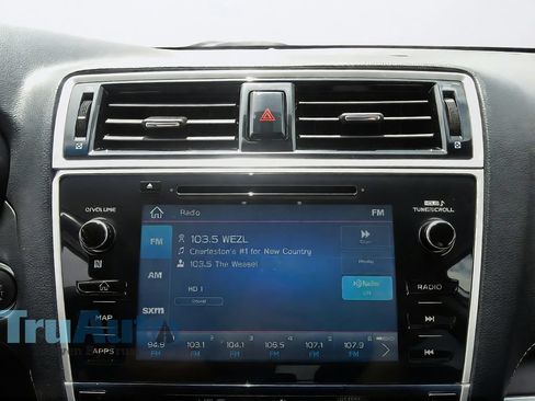 Used 2019 Subaru Outback 2.5i Limited AWD/4WD image 32
