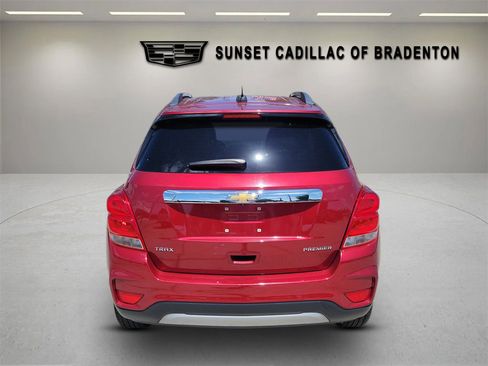 Used 2020 Chevrolet Trax Premier FWD image 5