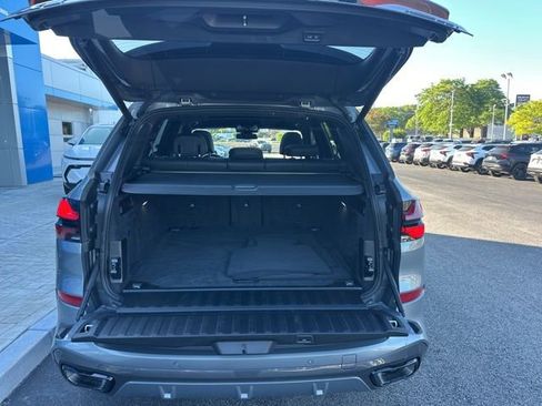Used 2024 BMW X5 xDrive40i w/ M Sport Package AWD/4WD image 7