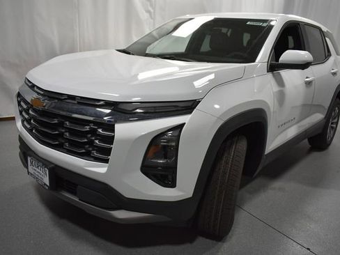 New 2026 Chevrolet Equinox LT w/ Convenience Package II FWD image 11