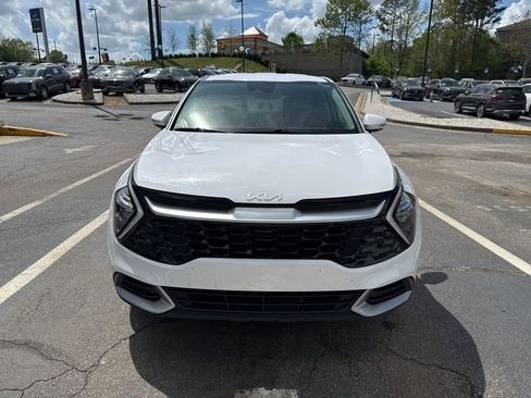 Used 2023 Kia Sportage EX image 2