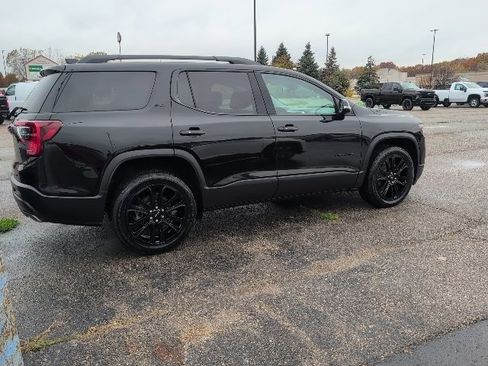 Used 2022 GMC Acadia SLT w/ Elevation Edition image 6