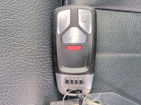 Used 2020 Audi Q5 2.0T Premium w/ Titanium Sport Package image 36