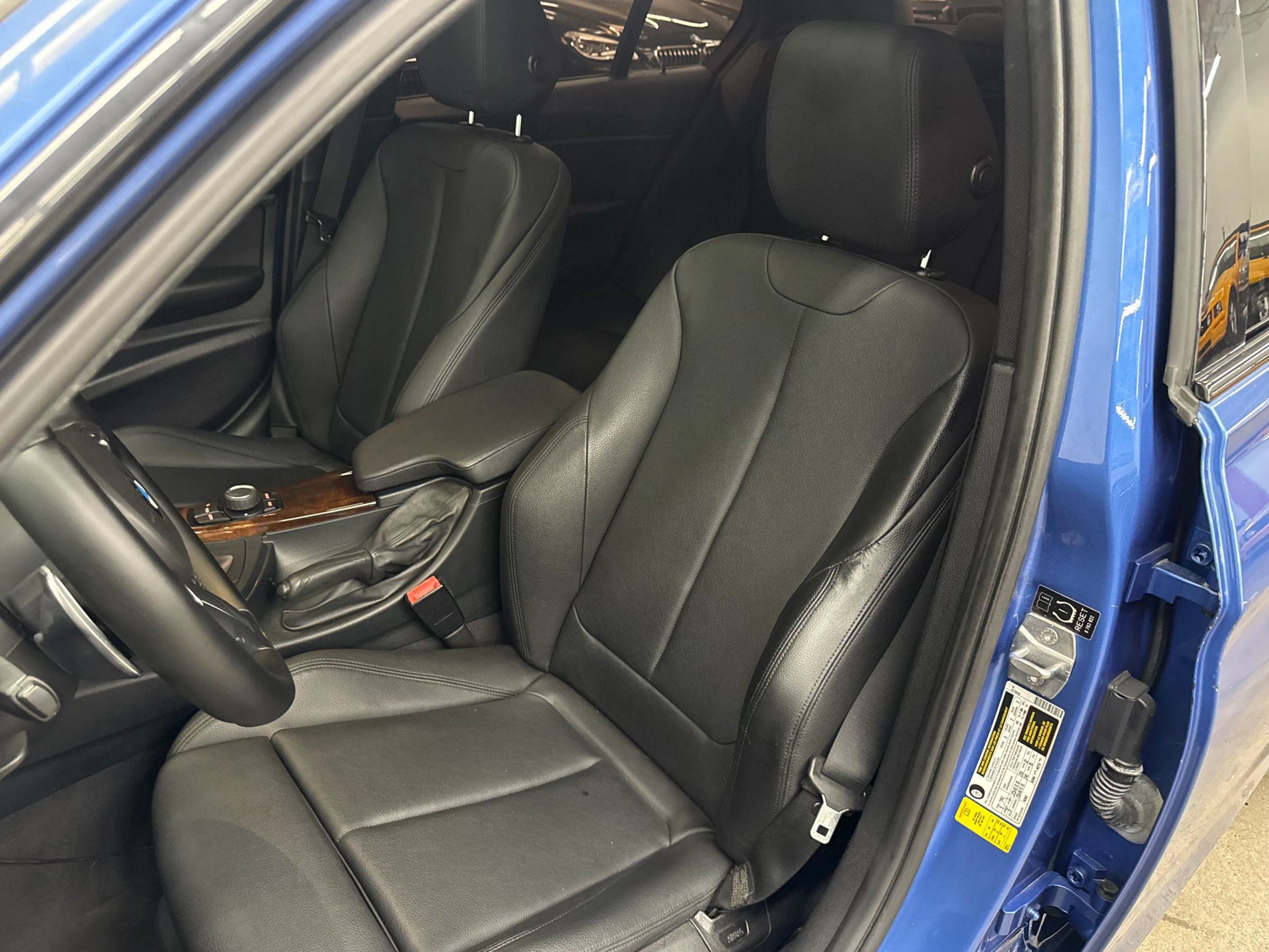 Used 2015 BMW 335i Sedan RWD image 11