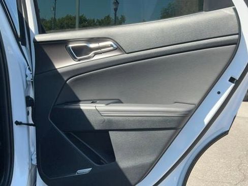 New 2026 Kia Sportage SX image 11