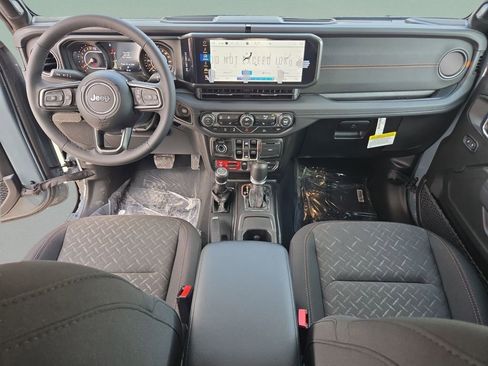 New 2026 Jeep Gladiator Mojave AWD/4WD image 19