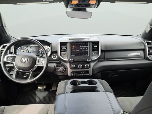 Used 2022 RAM 1500 Big Horn AWD/4WD image 9