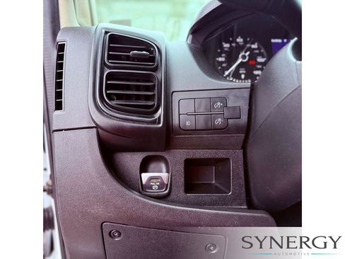 Used 2025 RAM ProMaster 2500 w/ Convenience Group FWD image 18