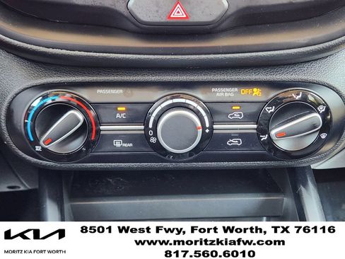 Certified 2025 Kia Soul LX w/ LX Technology Package FWD image 18