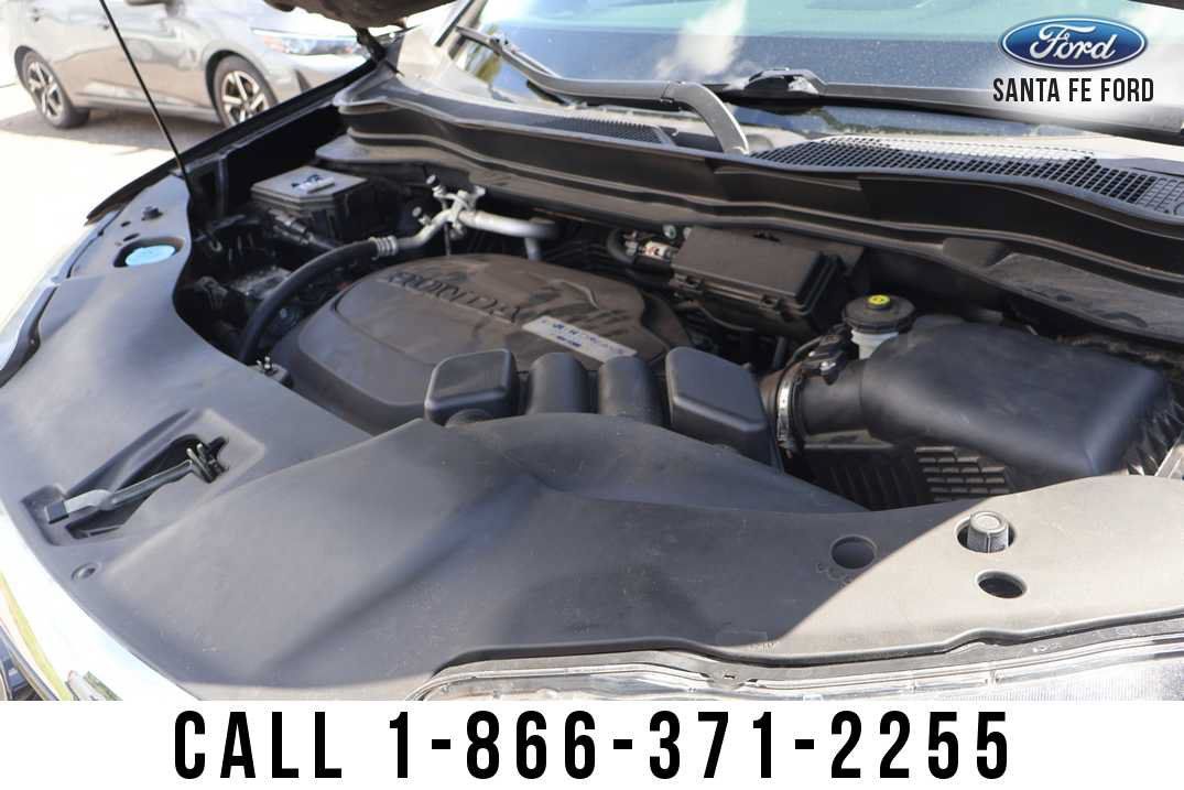 Used 2017 Honda Pilot Touring image 34
