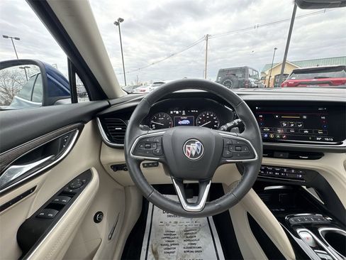 Used 2023 Buick Envision Avenir image 14