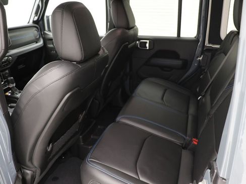 Used 2024 Jeep Wrangler Unlimited Rubicon 4xe image 12