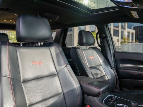 Used 2016 Dodge Durango R/T w/ Technology Group AWD/4WD image 28