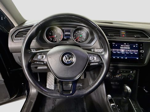 Used 2019 Volkswagen Tiguan SEL AWD/4WD image 13