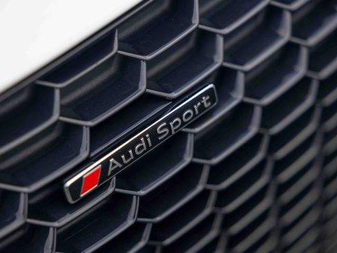 Used 2018 Audi R8 V10 RWD image 28