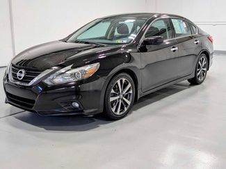 Used 2016 Nissan Altima 2.5 SR w/ LED Appearance Package image 1
