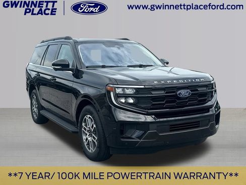 Certified 2025 Ford Expedition Active RWD image 3