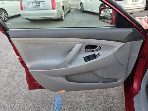 Used 2009 Toyota Camry image 12