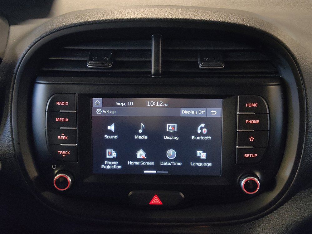 Used 2020 Kia Soul LX FWD image 25