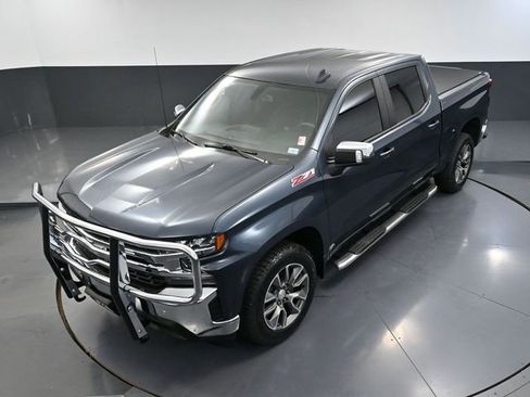Used 2022 Chevrolet Silverado 1500 LT AWD/4WD image 58