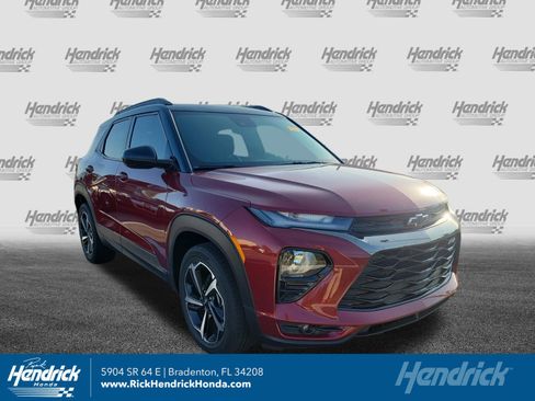 Used 2022 Chevrolet TrailBlazer RS FWD image 1