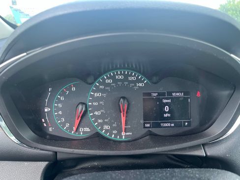 Used 2020 Chevrolet Trax LS AWD/4WD image 7