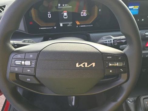 Used 2025 Kia K4 FWD image 6