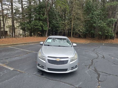 Used 2013 Chevrolet Cruze LT w/ RS Package image 2