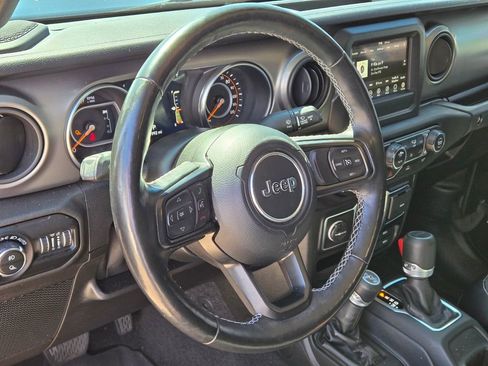 Used 2021 Jeep Gladiator Sport AWD/4WD image 9