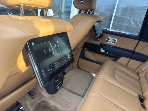 Certified 2024 Rolls-Royce Cullinan image 26