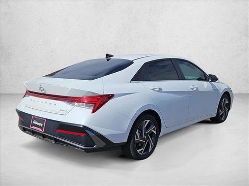 New 2026 Hyundai Elantra Limited image 2