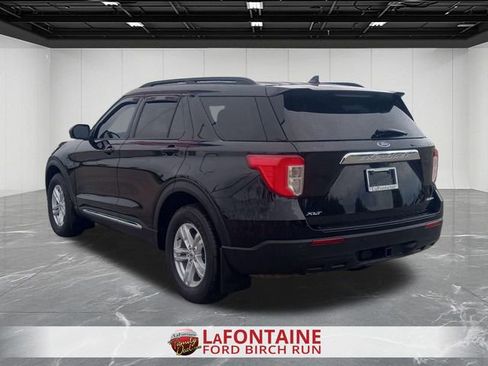 Certified 2022 Ford Explorer XLT w/ Class IV Trailer Tow Package AWD/4WD image 3