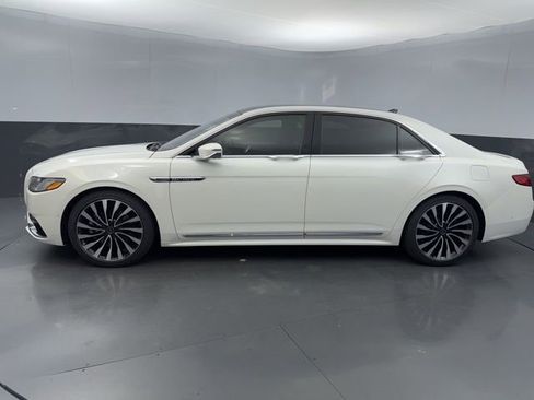 Used 2020 Lincoln Continental Black Label w/ Rear Seat Amenities Package image 2