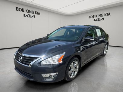 Used 2015 Nissan Altima 2.5 SL w/ Technology Package