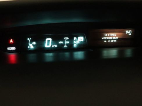 Used 2015 Toyota Prius Four image 40