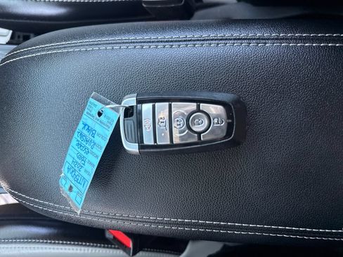 Used 2024 Ford Escape SE FWD image 54