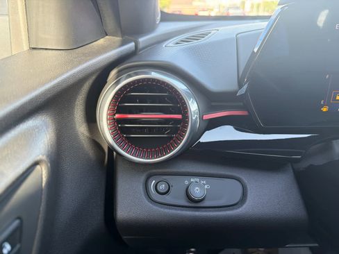 New 2026 Chevrolet Trax RS w/ Sunroof Package FWD image 22