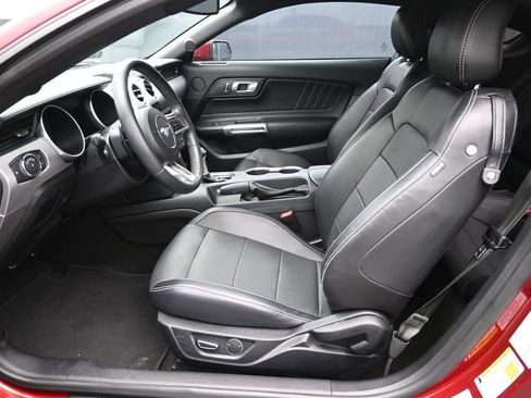 Used 2018 Ford Mustang GT Premium RWD image 18
