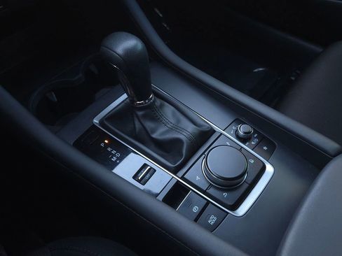 Used 2021 MAZDA MAZDA3 Sedan image 17