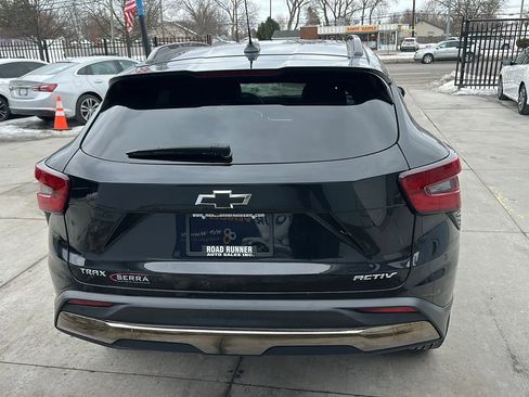 Used 2025 Chevrolet Trax ACTIV w/ Driver Confidence Package image 6