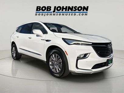 Certified 2023 Buick Enclave Essence