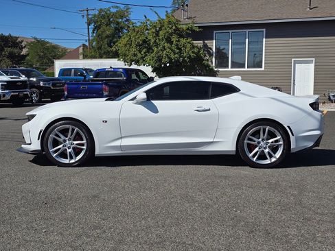 Used 2020 Chevrolet Camaro LT w/ RS Package image 2