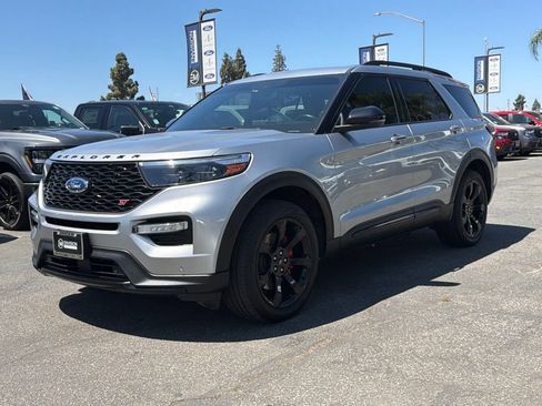 Certified 2023 Ford Explorer ST w/ Equipment Group 401A AWD/4WD image 6