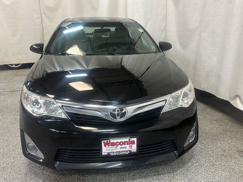 Used 2014 Toyota Camry XLE FWD image 8